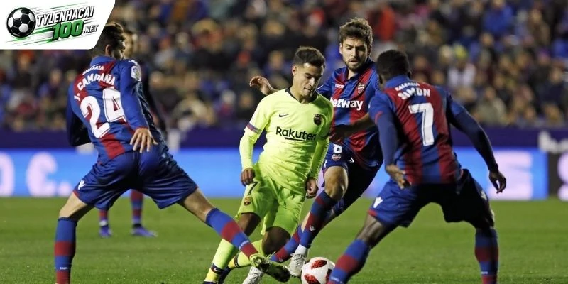Phong độ đối đầu ngang tàn của Levante và Barcelona